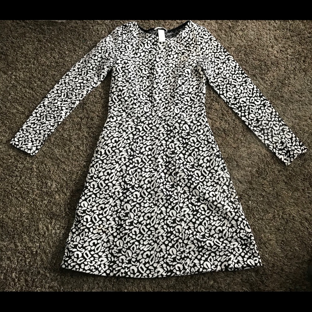 H&M white and Black Print Dress